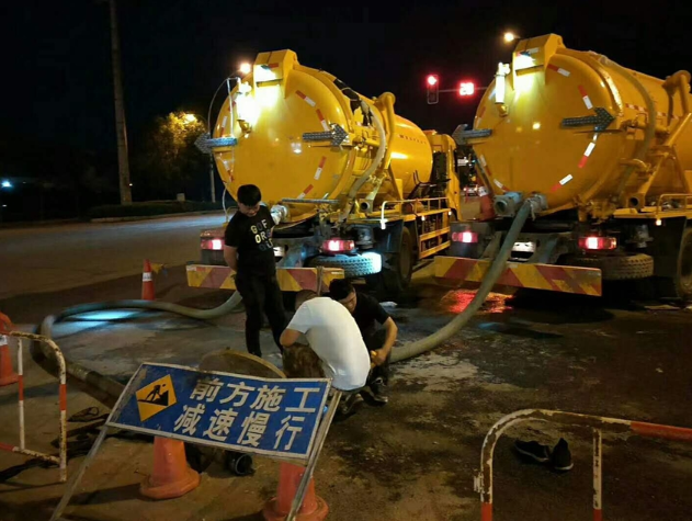 ���̰���