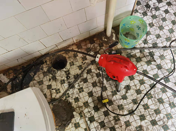 ���̰���